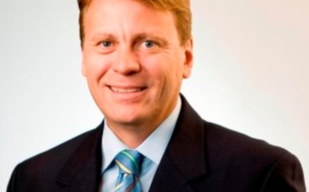 Friction as Palmer says "great time to invest in Newmont"