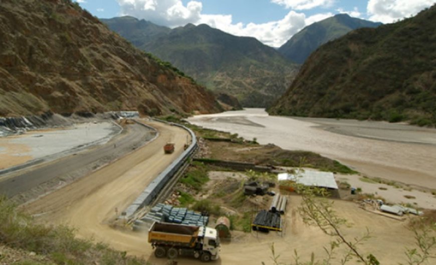 Illegal miners blow up high-voltage tower at Peru's Poderosa